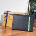 Louis Vuitton  M61692 Pochette Voyage 26cmx20cm