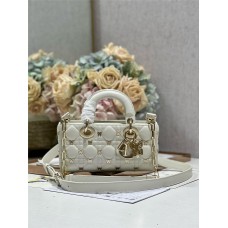 Dior Lady Dior D-joy 22 x 12 x 6 cm white lambskin