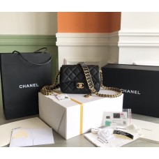 Chanel Classic flap 19cm gold coin