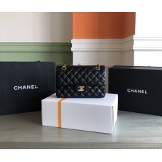 Chanel Classic flap 23cm