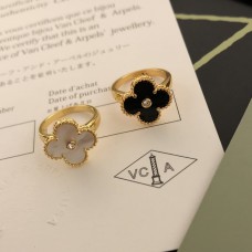 Van Cleef & Arpels Earstuds best replica 