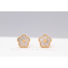 Van Cleef & Arpels Earstuds best replica 