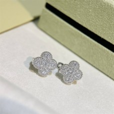 Van Cleef & Arpels Earstuds best replica 