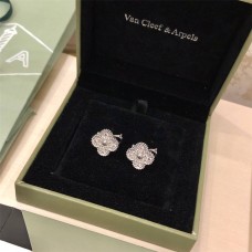 Van Cleef & Arpels Earstuds best replica 