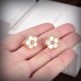 Van Cleef & Arpels Earstuds best replica 