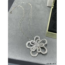 Van Cleef & Arpels necklace best replica