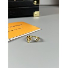 Louis Vuitton Ring best replica size 6 7 8