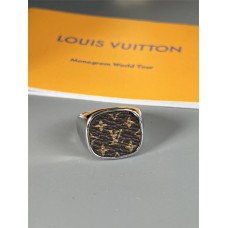 Louis Vuitton Ring best replica size 6 7 8