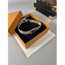 Louis Vuitton chain bracelet best replica