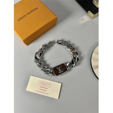 Louis Vuitton chain bracelet best replica