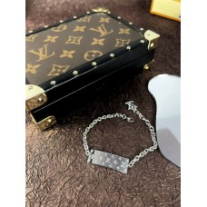 Louis Vuitton chain bracelet best replica