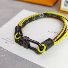 Louis Vuitton bracelet best replica size 17cm and 19cm 