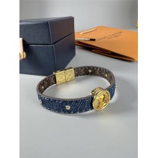 Louis Vuitton bracelet best replica size 17cm and 19cm 