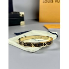 Louis Vuitton bracelet best replica size 17cm and 19cm 