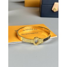 Louis Vuitton bracelet best replica size 17cm and 19cm 