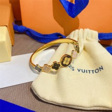 Louis Vuitton bracelet best replica size 17cm and 19cm 