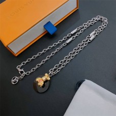 Louis Vuitton necklace best replica 