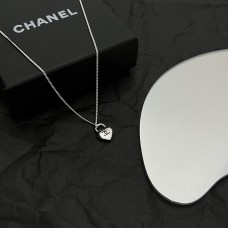 Chanel necklace best replica