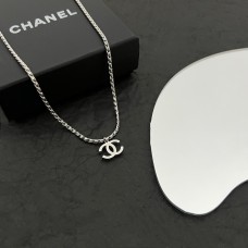 Chanel necklace best replica