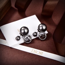 Dior Earstuds best replica