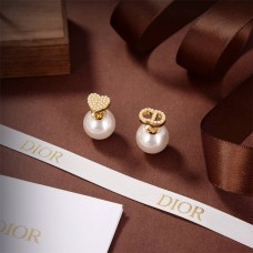 Dior Earstuds best replica