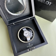 Hublot  Women's Watch with Swiss movement