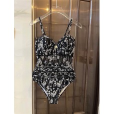 Designer swimsuit Size S M L leave comment  2024 new