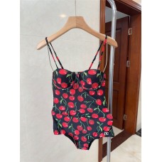 Designer swimsuit Size S M L leave comment  2024 new