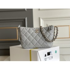 Chanel classic flap 20cm 2024 new