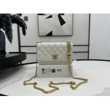 Chanel 2024 A96052  WOC love 19cm 2024 new