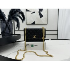 Chanel 2024 A96052  WOC love 19cm 2024 new