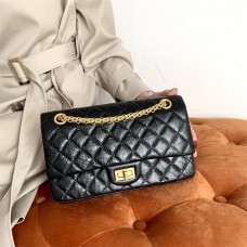 Chanel 2.55 reissue A37586，24cm A37587，28cm，