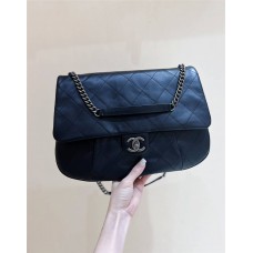 Chanel Vintage shoulder bag 3037 size 34cm 