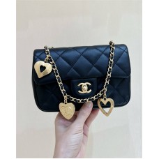 Chanel 22b  Size 12*19*7cm