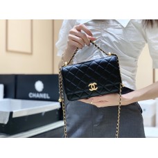 Chanel AP2649  Size 22x14.5x8cm