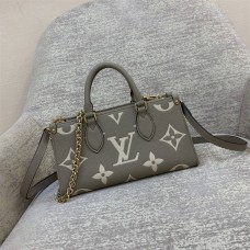 Louis Vuitton ONTHEGO EAST WEST M23641  size：25x13x10cm 2024 New