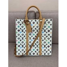 Louis Vuitton SAC PLAT M24859  size：36.5x38x9cm 2024 New