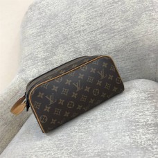 Louis Vuitton DOPP KIT  M46696   size：28x15x16.5cm 2024 New