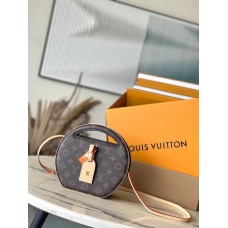 Louis Vuitton M47117   22.5 x 21  x 7 cm 2024 New