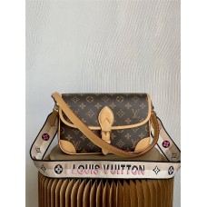 Louis Vuitton DIANE M45985    size：24x15x9cm 2024 New