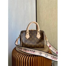 Louis Vuitton SPEEDY BANDOULIÈRE 20   M45957    size：20x13x12cm 2024 New