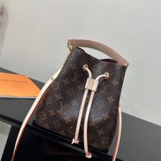 Louis Vuitton NEONOE BB  M46581  size：20 x 20 x 13 cm 2024 New