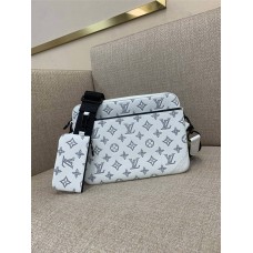 Louis Vuitton TRIO  M24754   size：25x18.5x7cm 2024 New