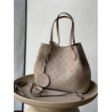 Louis Vuitton BLOSSOM M21850  size：30x27.5x16cm 2024 New