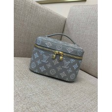 Louis Vuitton NICE M23550   size：20x13.5x12cm 2024 New