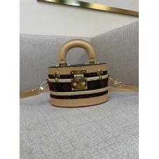 Louis Vuitton M24843   Ellis   size:19.5 x 12 x 11.5cm 2024 New