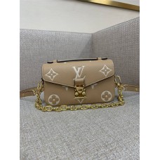 Louis Vuitton POCHETTE MÉTIS EAST WEST M23081  size：21.5x13.5x6cm 2024 New