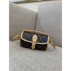 Louis Vuitton NANO DIANE M83566 size：19x10.5x6cm 2024 New