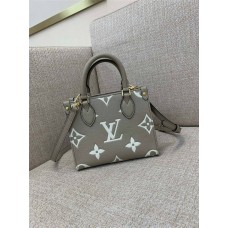 Louis Vuitton ONTHEGO BB M47054 size：18x15x8.5cm 2024 New