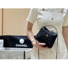 Chanel CLUTCH WITH CHAIN AP4066 Size 19*14*7cm  2024 New